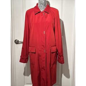 Fall Trending Red Color Trench Coat Made in Russia Size L‎